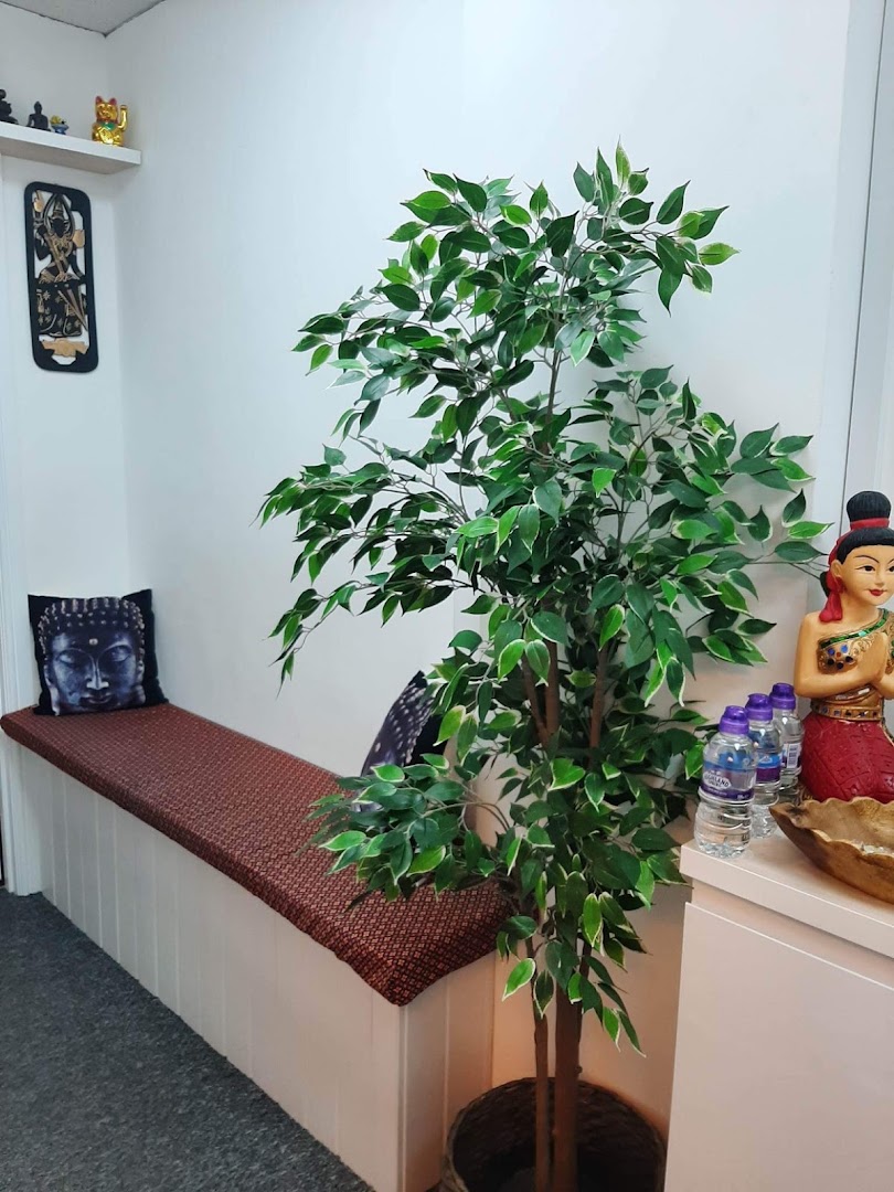 Ladda's Authentic Thai Massage · Photos 4