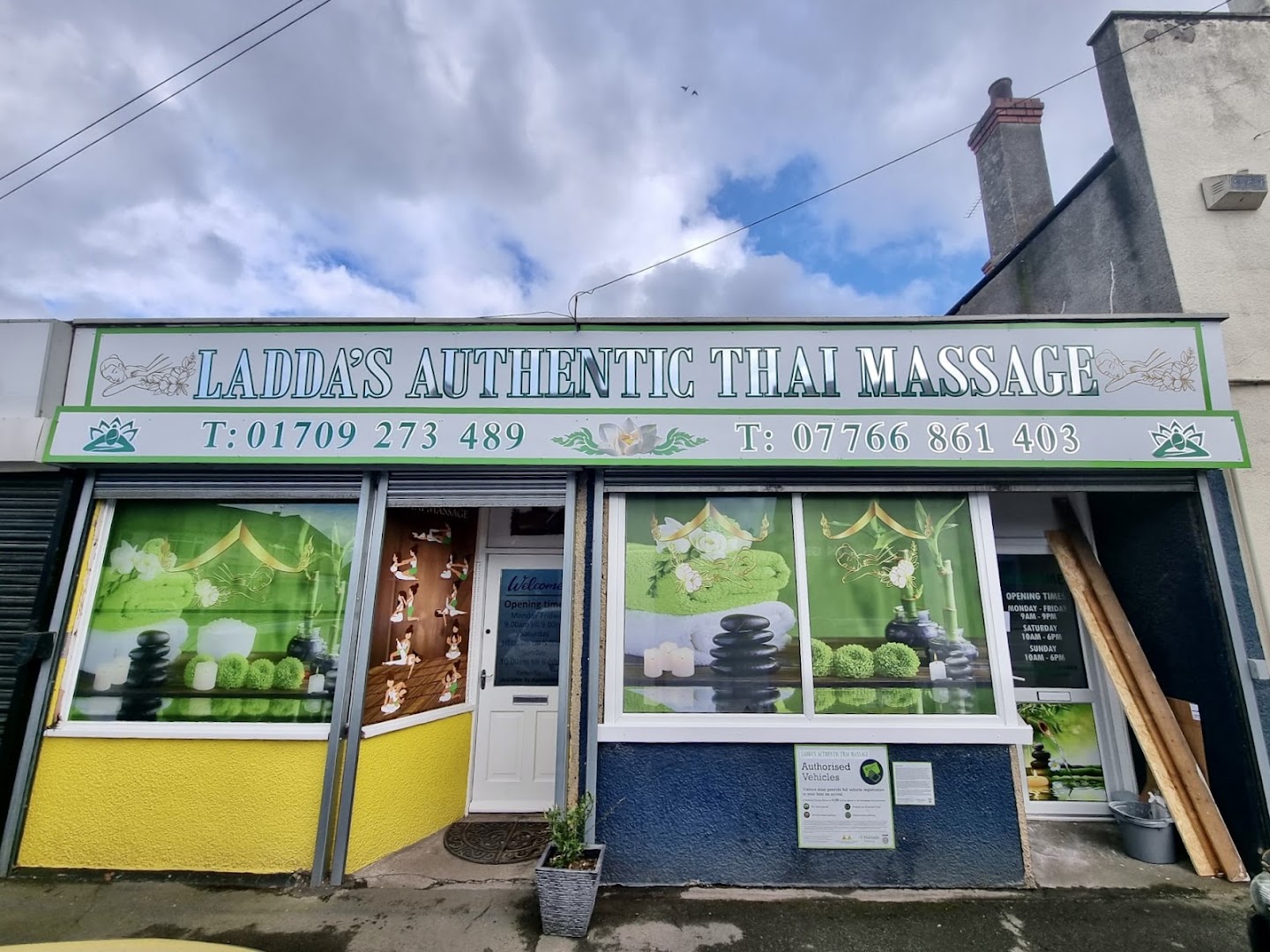 Ladda's Authentic Thai Massage · Photos 1