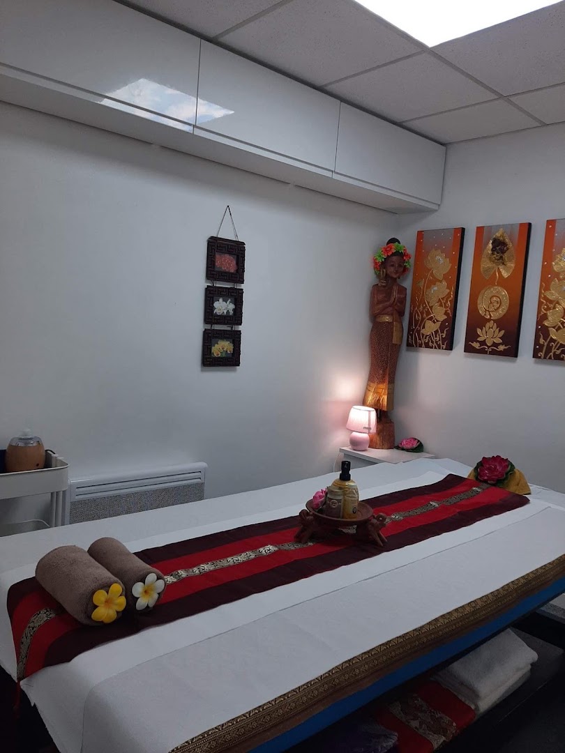 Ladda's Authentic Thai Massage · Photos 6